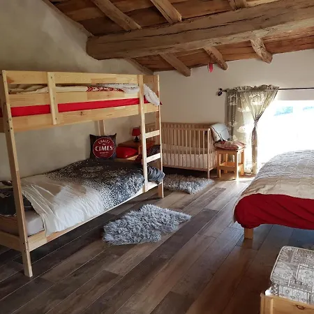 Le Domaine Des Terres